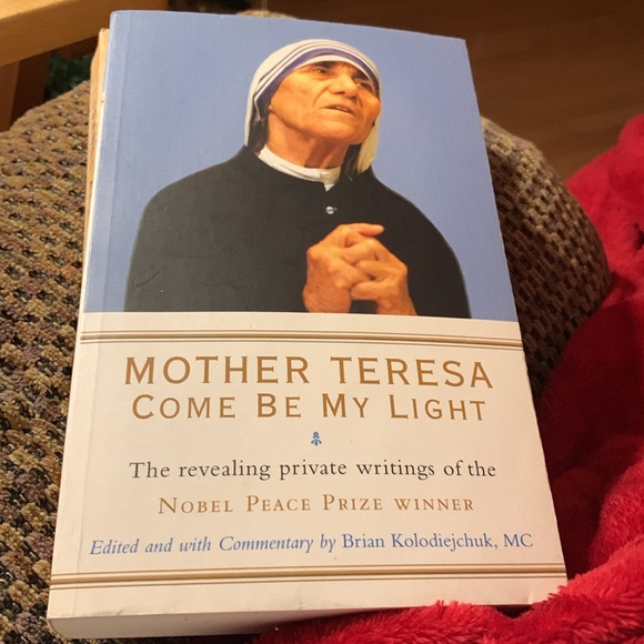 Books about Mother Teresa(6) - Picture 10 of 13